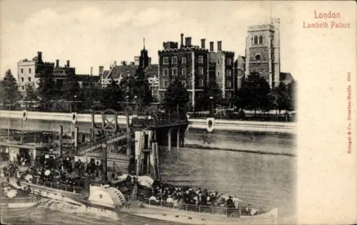 Ak Wandsworth Common London England, Lambeth Palace,  Flussansicht, Menschenmenge, Schiffe