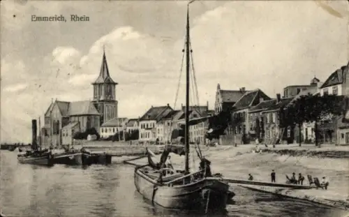 Ak Emmerich am Niederrhein, Emmerich am Rhein, Boote, Kirche, Uferpromenade