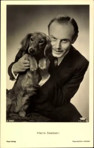 Ak Schauspieler Hans Nielsen, Portrait, Dackel