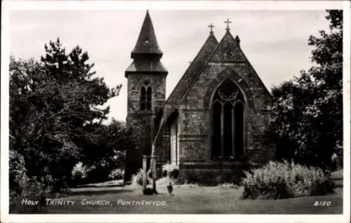 PC Pontnewydd Wales, Holy Trinity Church