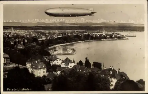Ak Friedrichshafen am Bodensee, Gesamtansicht, Zeppelin, Luftschiff