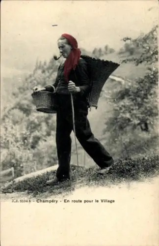 CPA Champéry Canton du Valais, En route pour le Village