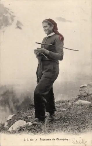 CPA Paysanne de Champéry, Frau in Tracht
