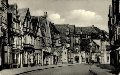 Ak Detmold am Teutoburger Wald, Straße mit Fachwerkhäusern, Geschäfte, Krumme Straße, Detmold