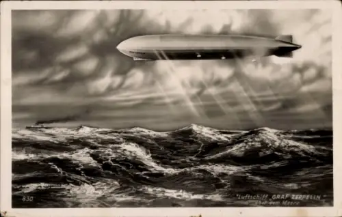 Ak Luftschiff Graf Zeppelin über dem Meer, LZ 127
