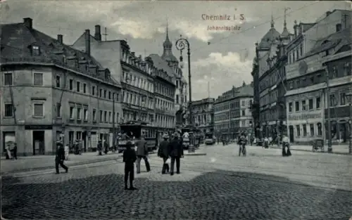 Ak Chemnitz in Sachsen, Chemnitz i. S., Johannisplatz, Straßenansicht, Menschen, Gebäude