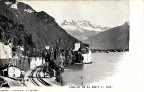 Ak Chillon Montreux Kanton Waadt, Berglandschaft, Schloss  See, Zuglinie, Schneeberge