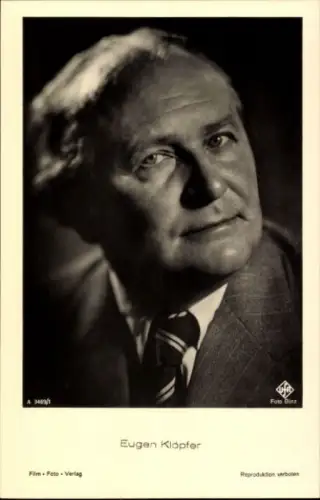 Ak Schauspieler Eugen Klöpfer, Portrait im Anzug, Ufa Film, Autogramm