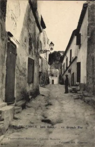 Ak Les Baux de Provence Bouches du Rhône, Grande Rue