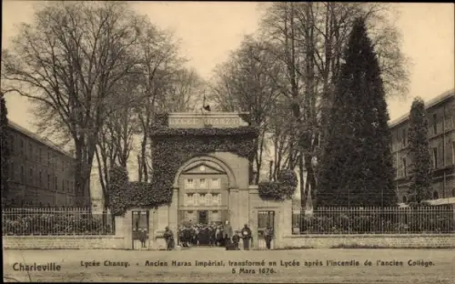 Ak Charleville Mézières Ardennes, Lycée Chanzy,  ehemaliger Haras Impérial, 5. März 1876