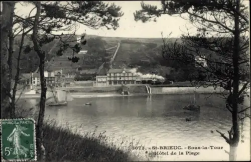 Ak Saint Brieuc Côtes d'Armor, Sous la Tour, Hotel de la Plage