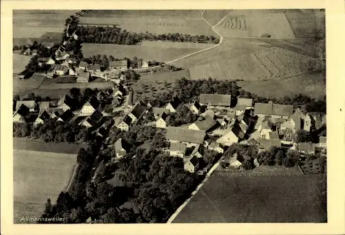 Ak Allmannsweiler in Württemberg, Luftaufnahme von  ländliche Umgebung, Häuser, Felder