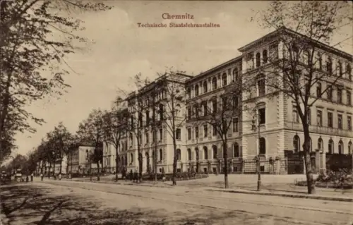 Ak Chemnitz in Sachsen,  Technische Staatslehranstalten, Straßenansicht, Bäume, Gebäude