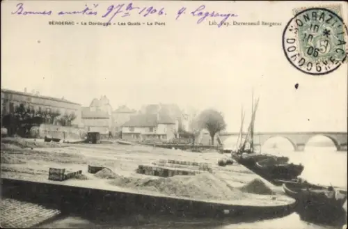 Ak Bergerac Dordogne, Schwarz-Weiß-Bild, Fluss, Boote, Brücke, Stadtansicht, 1906