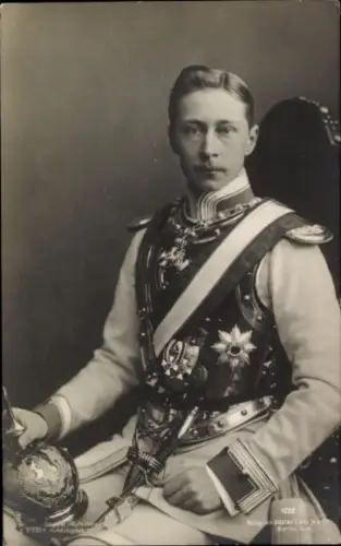 Ak Kronprinz Wilhelm von Preußen in Uniform, Portrait