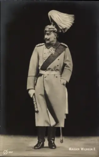 Ak Kaiser Wilhelm II, Standportrait, Uniform, Marschallstab