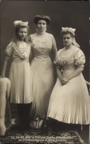 Ak Prinzessin Karl von Hohenzollern, Josephine von Belgien, Prinzessin Stephanie, Marie Antoinette