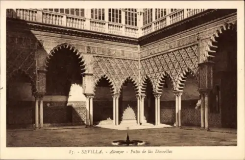 Ak Barrio de Santa Cruz Sevilla Andalusien,  Alcazar, Patio de las Doncellas,  Architektur
