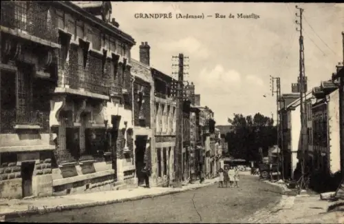 CPA Grandpré Grand Pré Ardennes, Rue de Montflix