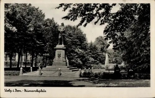 Ak Słupsk Stolp Pommern, Bismarckplatz mit Denkmal
