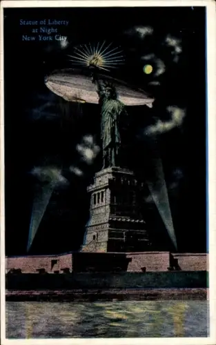 Ak New York City USA, Zeppelin, Freiheitsstatue bei Nacht