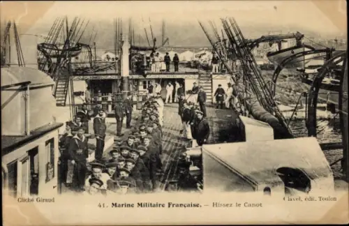 Ak Französisches Kriegsschiff, Seeleute an Deck