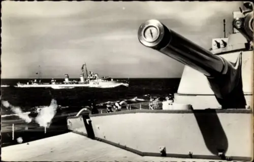 Ak Britisches Kriegsschiff H.M.S. Fame