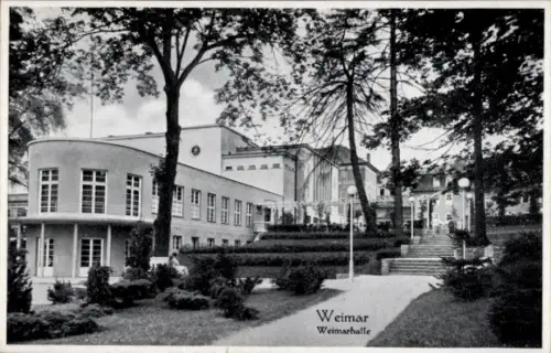Ak Weimar in Thüringen, Goethe,  Weimarhalle, Gebäude, Bäume, Garten