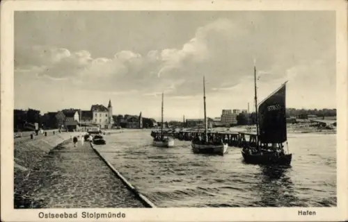 Ak Ustka Stolpmünde Pommern, Hafen, Boote, Ostseebad  Wolken