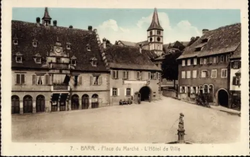 Ak Barr Elsass Bas Rhin, Marktplatz, Hôtel de Ville, Uhrturm, Statue