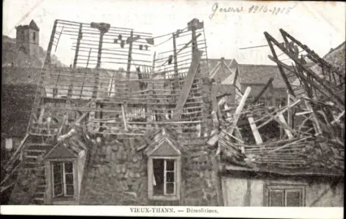Ak Thann Elsass Haut Rhin, zerstörtes Haus, Krieg 1914/15