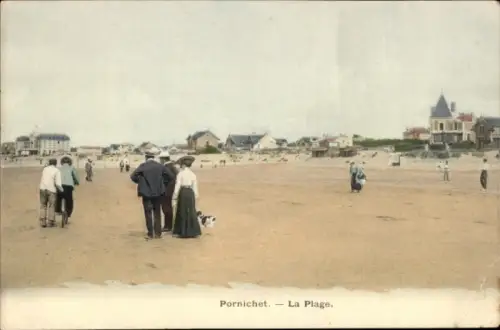 Ak Pornichet Loire Atlantique, Strandansicht, Menschen am Strand, Häuser im Hintergrund, Hund