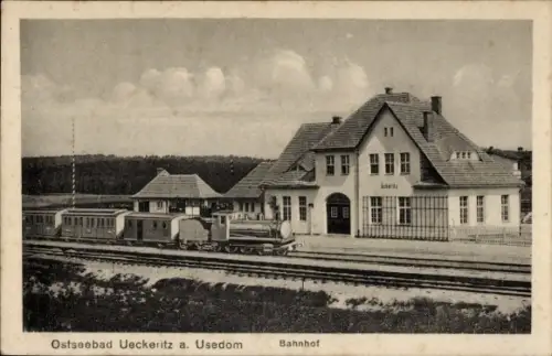 Ak Ostseebad Ueckeritz Ückeritz auf Usedom, Bahnhof