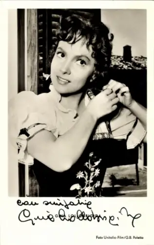 Ak Schauspielerin Gina Lollobrigida, Portrait