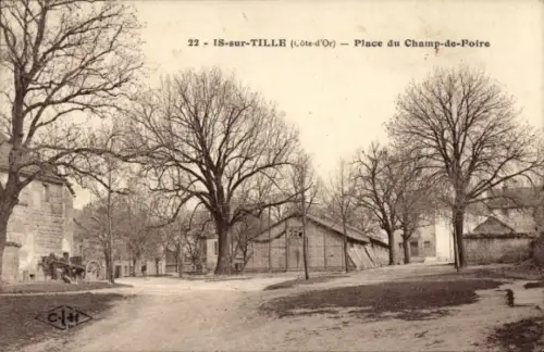 Ak Is sur Tille Côte-d’Or, Place du Champ de Foire