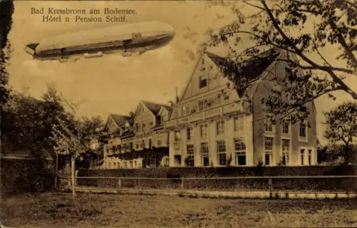 Ak Kressbronn am Bodensee, Hotel Pension Schiff, Zeppelin