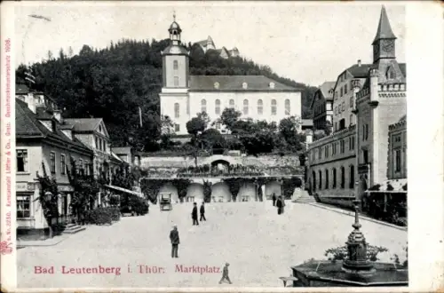 Ak Leutenberg in Thüringen, Marktplatz, Kirche