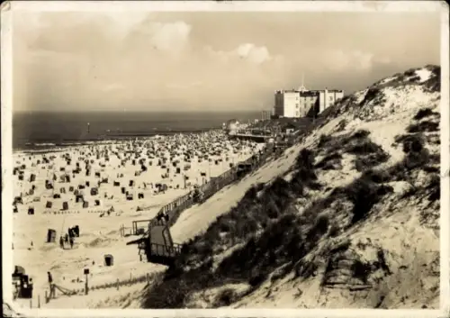 Ak Westerland auf Sylt, Blick auf Dünen und Strand