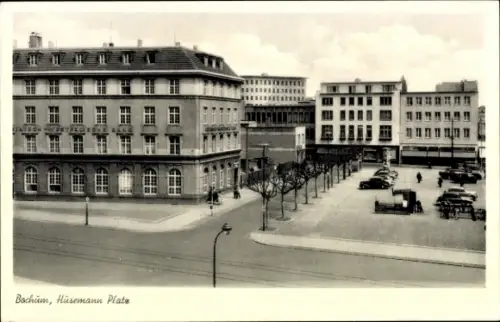 Ak Bochum im Ruhrgebiet,  Husemann Plate, Stadtansicht, Gebäude, Autos, Bäume
