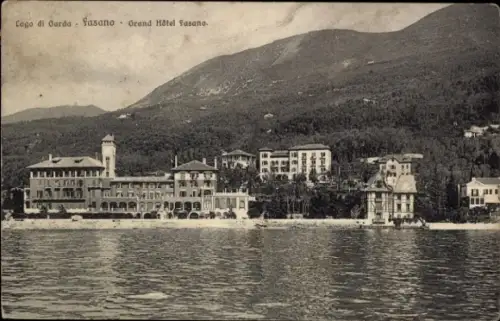 Ak Fasano Gardone Riviera Lombardia, Lago di Garda, Grand Hôtel  Wasseransicht, Berge im Hintergr