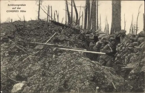 Ak Combres Eure et Loir, Schützengraben auf der Combres Höhe