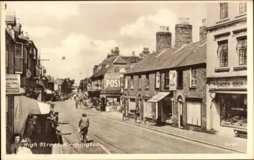 Ak Birchington on Sea Kent England, High Street,  Geschäfte