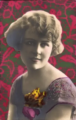 Ak Junge Frau, Portrait