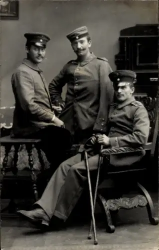 Foto Ak Deutsche Soldaten in Uniform, Portrait