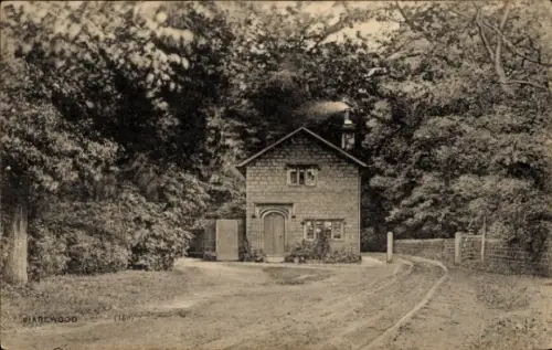 Ak Harewood Leeds Yorkshire England, Cottage