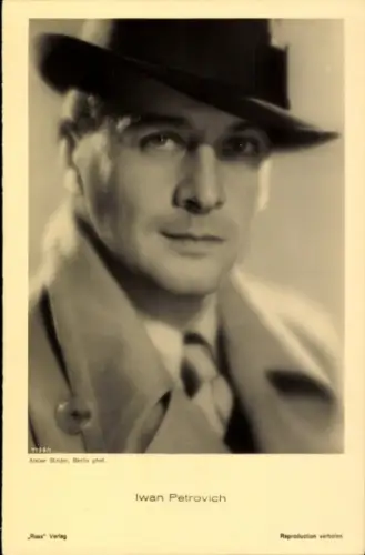 Foto Ak Schauspieler Iwan Petrovich, Portrait mit Hut