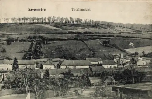 Ak Savonnière Meuse, Totalansicht, ländliche Landschaft, Häuser, Kirche, Bäume