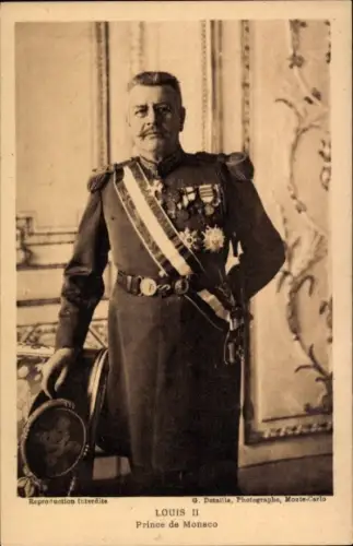 Ak Fürst Louis II. von Monaco, Portrait in Uniform