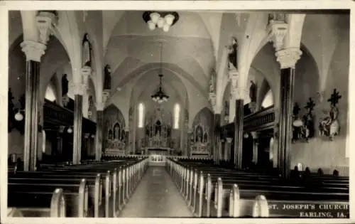 Ak Earling Iowa USA, St. Joseph Kirche, Innenansicht