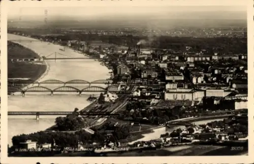 Ak Wien 1 Innere Stadt, Luftaufnahme von  Donau, Brücken, Stadtansicht